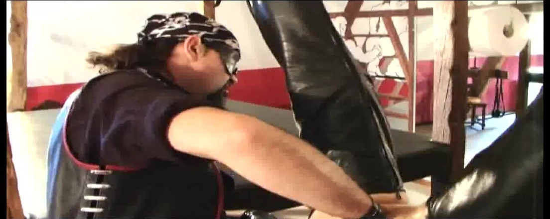 FETISH BDSM STUDIO: Hard Sex in Glory Hole Sin the Garden