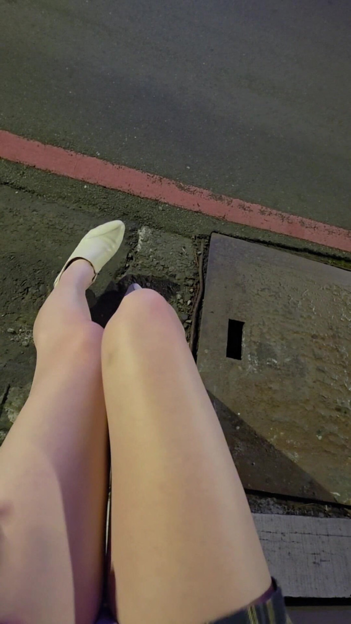 Taiwancdgirl: Masturbating on the Street