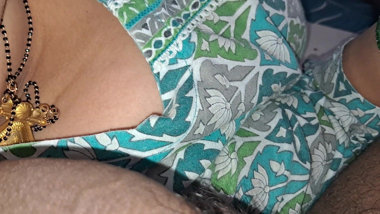 Catchybusty: 다른 사람을 사랑해, 다른 사람