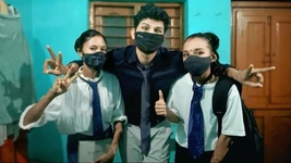 Gerçek üniversiteli arkadaşlar Preeti ve Ishu erkek arkadaşıyla sikişiyor büyük zenci yarağı xxx videosu, Hintli üniversite arkadaşları seks videosu, xxxx Hintçe ses