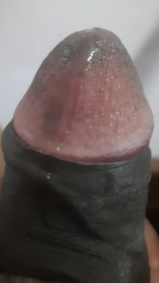 Lubina45: Un tip este explorarea profunzimile propriile sale fantezii.