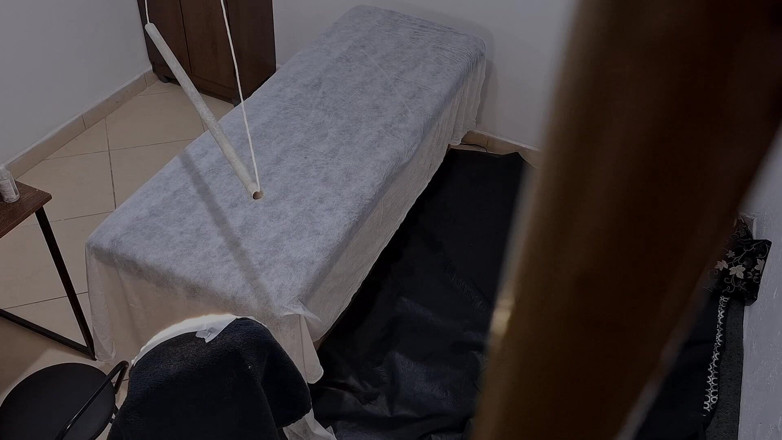 Gabi SweetCouplesStories: Šel za doktorem, aby mu vyšetřila prostatu, ale doktor mu...