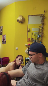 Madrasta pega enteado se masturbando - tente não gozar!