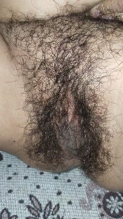 Xoxo Times: Palcami jej gorące owłosione dojrzałe cipki