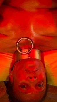 वर्चस्वी Mistress April: गुलामों की गलती