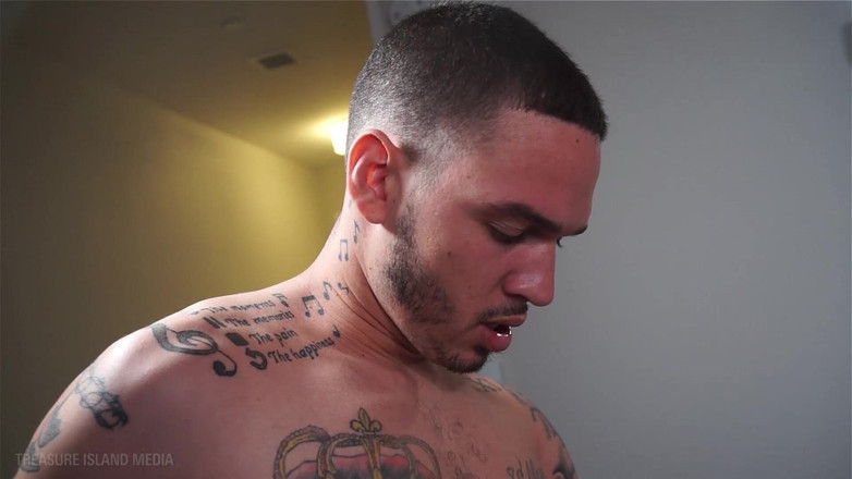 Treasure Island Media: Papi-cream Pumpt Mels Kleine Weiße Backen