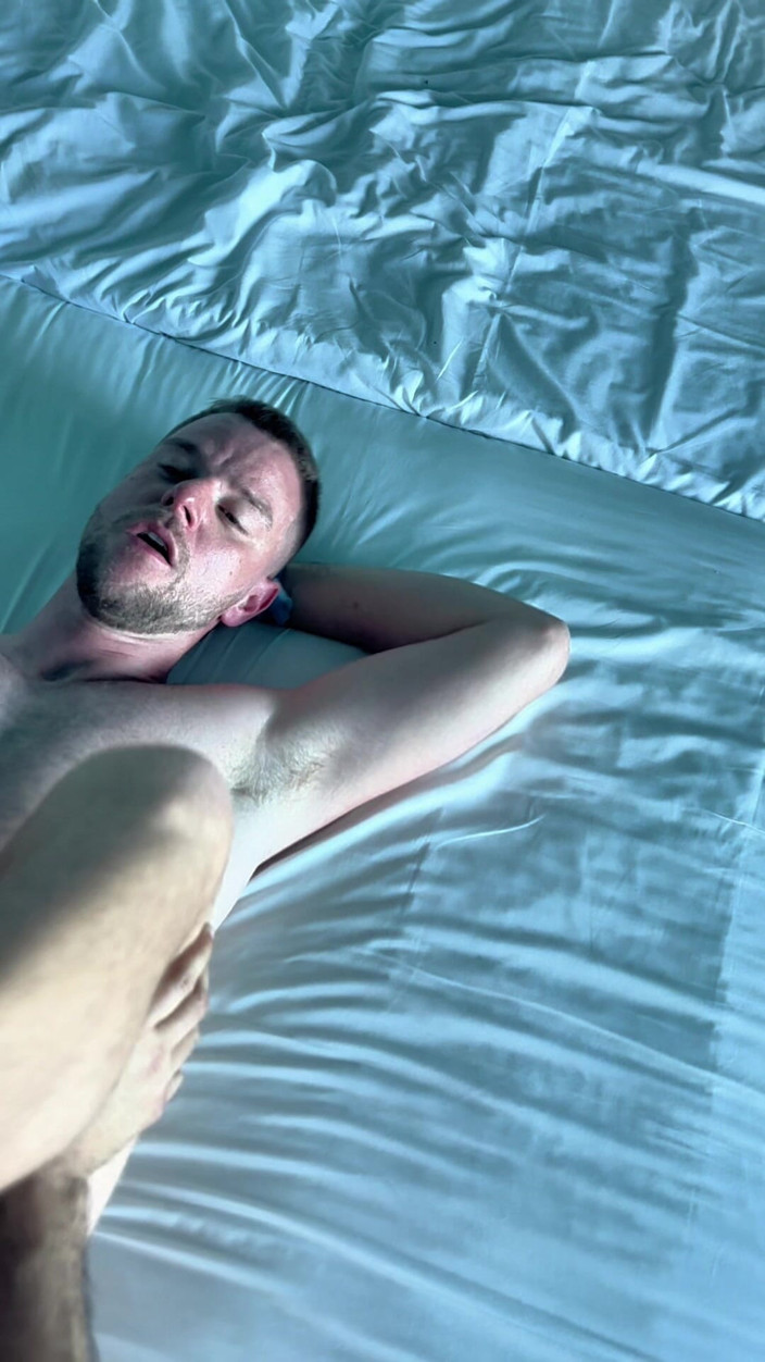 Charlie Ferreira: Scopata nella camera d'albergo: Scottish Transe charlie ferreira flip flop