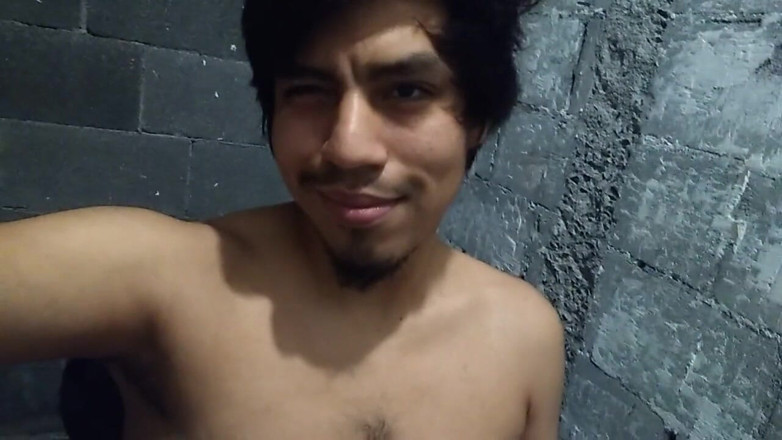 AlexAlejandro13: Je man verdrijft ze over de buik met sperma