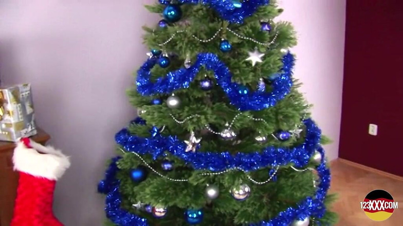 123XXX - 100% Amateurs: Сногсшибательная немецкая блондинка обожает хороший трах в видео от первого лица