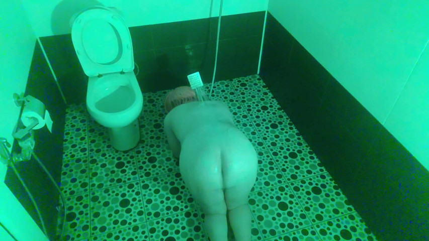Booty Crossdresser Spanking Own Ass Under the Hot Shower (Kitty_Cross)