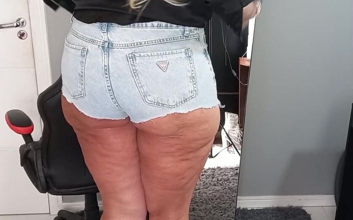 Sexy ass CDzinhafx: My Ass Wearing New Short