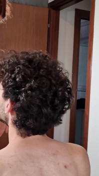 Una coppia italiana fa un casting con fucktotum che termina con un rapporto a tre