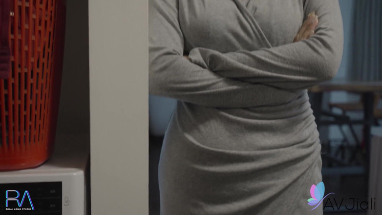 AV Jiali: Heißes taiwan-mädchen wird von höschen-schnüffler gefickt