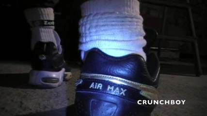 Sneaker gay: Extremo tênis e humilhação de fetiche por pés para meninos...