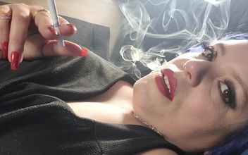 Sgl027 – Smoking in My Bed