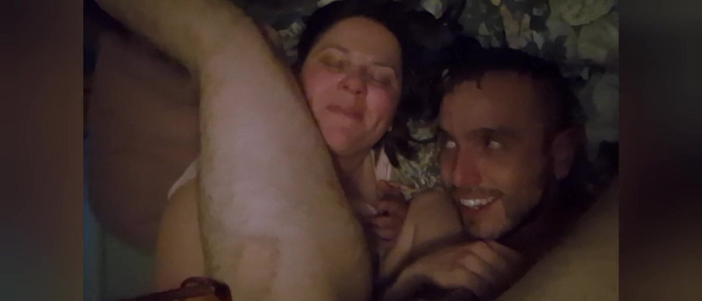 SwitchMixCouple: Assisted Auto Fellatio + Pegged + Shared Huge Facial