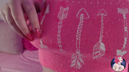 Yukionna: Tits play in pink tight top
