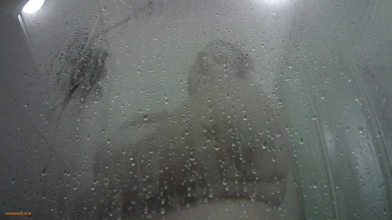 LaLaDelilah: Wet BBW shower