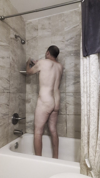 Biggbutt2xl: 便盆和淋浴时间 2025 年 10 月