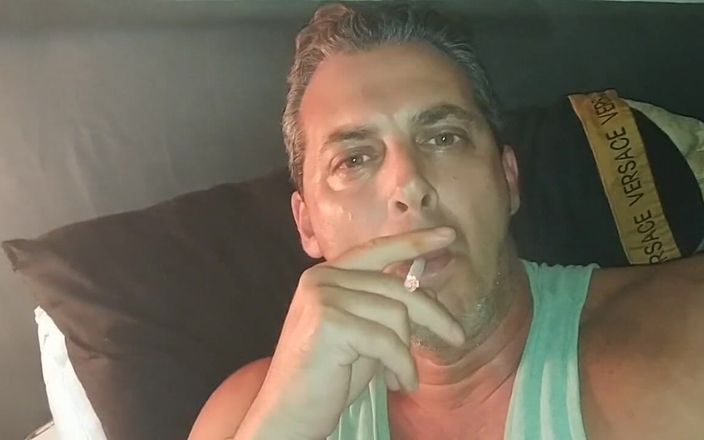 Cory Bernstein famous leaked sex tapes: Cory Bernstein kouří cigaretu honění ptáka na sex tape