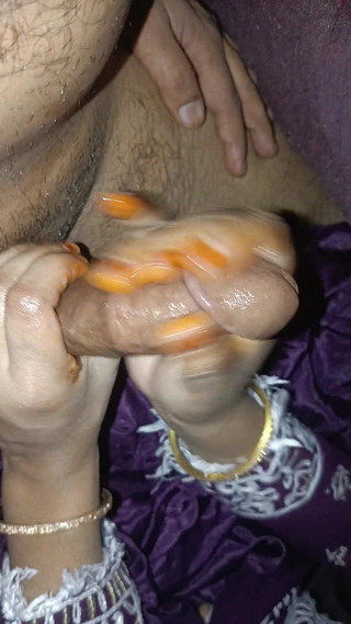 Payal in sex: Сексуальная белая девушка течет влажной после сквирта для большого черного члена