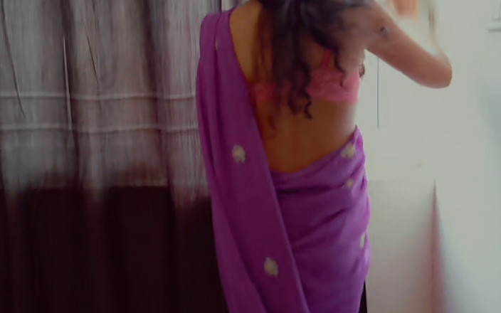 ReenaRithik: Am futut-o pe frumoasa menajeră Mallu când soția mea nu...