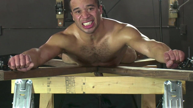 Dream Boy Bondage: Suferință privată - capitolul 8