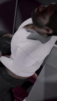 3D, un coiffeur à gros nichons taquine la grosse bite noire pour lui baiser la chatte