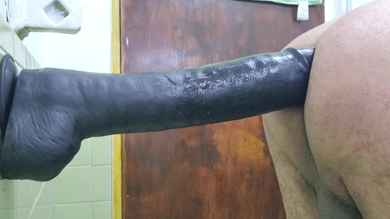 stoned boy: 이로 피스팅