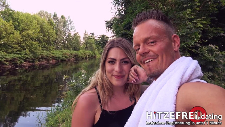 Hitzefrei: Bezwstydny ruchanie nad rzeką z Mią Blow i łodzie przechodzą obok!...