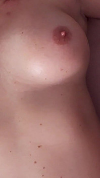딥 밀프 섹스 세션으로 변하는 마사지