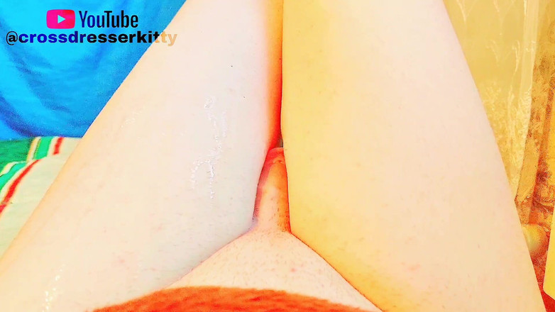 Kitty_Cross: Hands Free wytrysk - Femboy masturbuje się uroczymi gładkimi nogami Making...