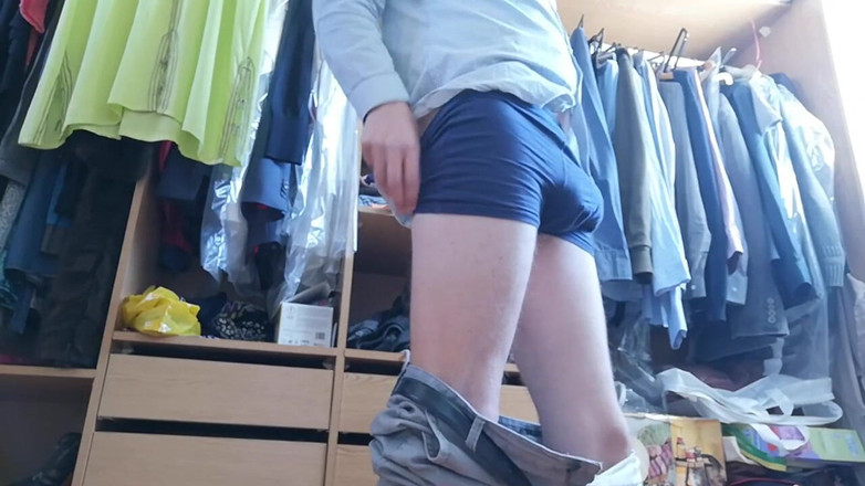 Rafael Torreano: Soyunma ve soyunma dolabında mastürbasyon yapıyor