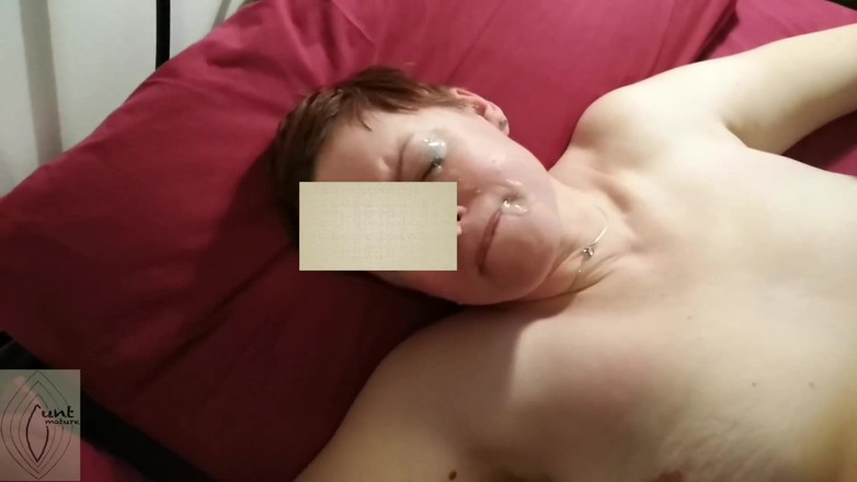 Mature_cunt: वीर्य निकालना और वीर्य निगलना संकलन