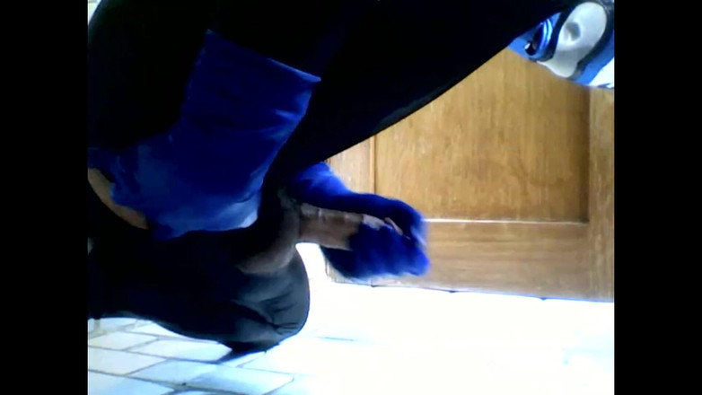 Demon Maniac 33: Blue Hornet ve Spandex Kočičí kombinéze stříká na modré latexové...