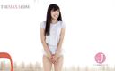 Asian happy ending: Una timida teen asiatica prende un timido spogliarello davanti alla...