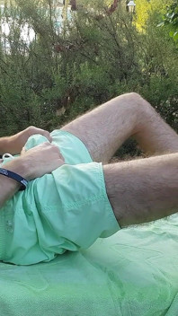 Peace, Quiet and a Huge Cum Fountain for a Horny 18 Years Old Virgin Boy