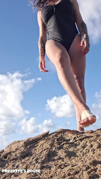 Prediken in de bush eindigt in een orgie met de hete trans Sabrina Prezotte