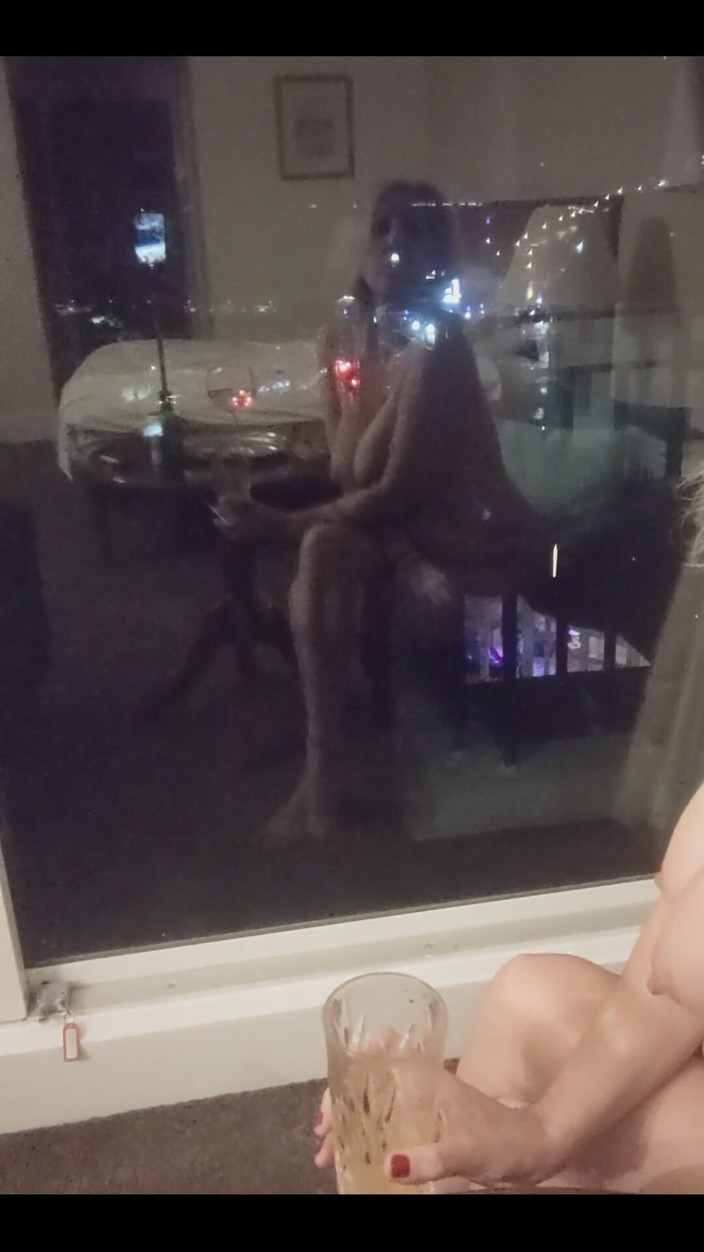 Maggie Moon: Snažila jsem se být trochu arty s mým odrazem v...