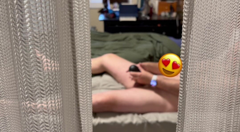 Truridge: Peeping on Uncle Stuck in a Closet