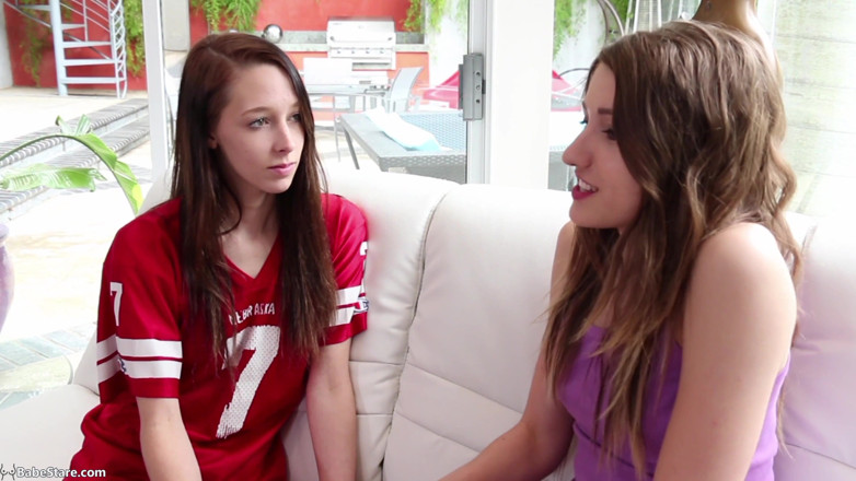 Babe Stare: Teens with fresh faces love eating pussy