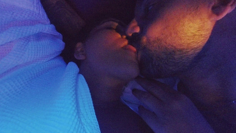 Lukas Zaad: Anal Gece: Horozu Atın Kıçına Sonuna Kadar Yumruklamak.