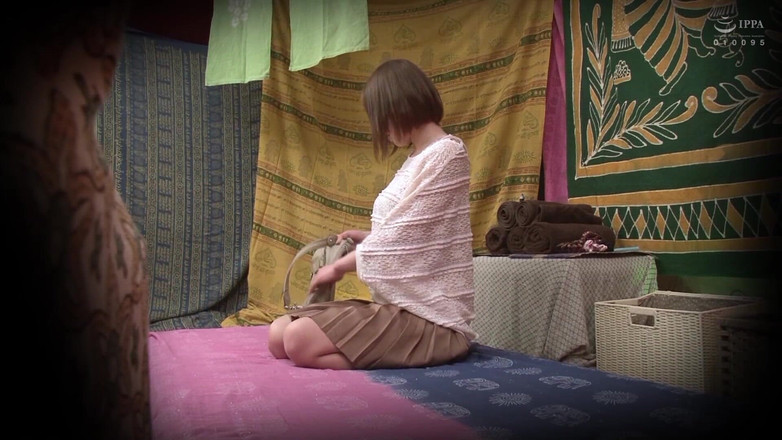 Raptor Inc: Vdané ženy vystříkané zlýma rukama během masáže - 14