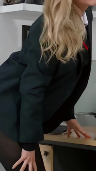 Colegiala Rubia Caliente Con Sammi Tye