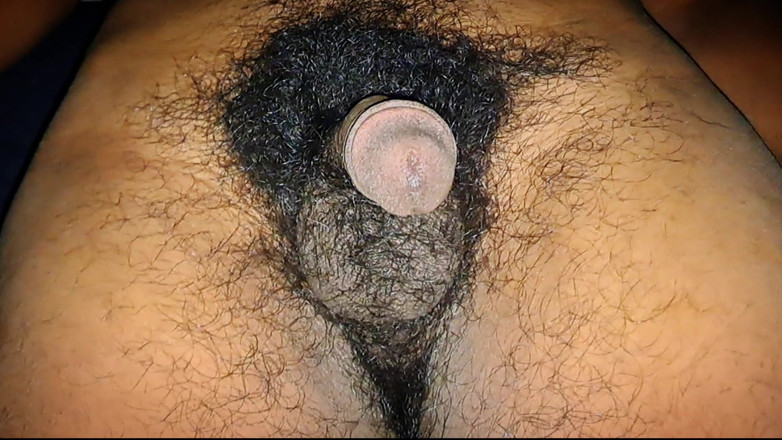 Desi_Porn_India: 큰 자지를 보여주는 어린 인도 소년