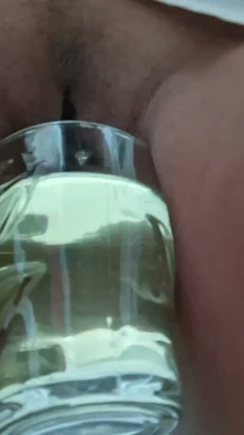 Lettyblond: Hot Liquid