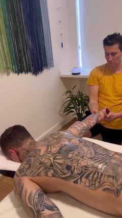 ErickDiaz: První tantrická masáž