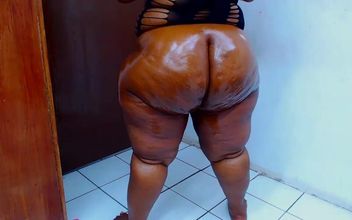 Jack off to My Monstrous BBW Ass Episode 1067