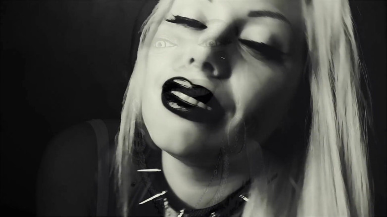 Goddess Misha Goldy: Okouzlující binaural ASMR! Posedlost pro mě bude jen sílit! Miluješ...