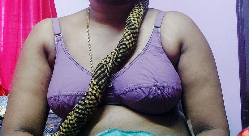 Desi Mohini: Desi Bhabhi Mohini Sex s poslíčkem